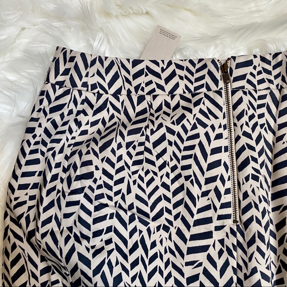 LOFT gray and cream printed pencil skirt - Picture 5 of 7